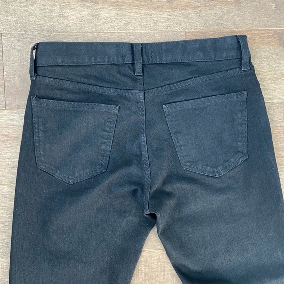 UNI QLO WOMENS BLACK JEANS SIZE 30. PROBABLY WORM ONCE! In excellent condition. - Picture 4 of 7
